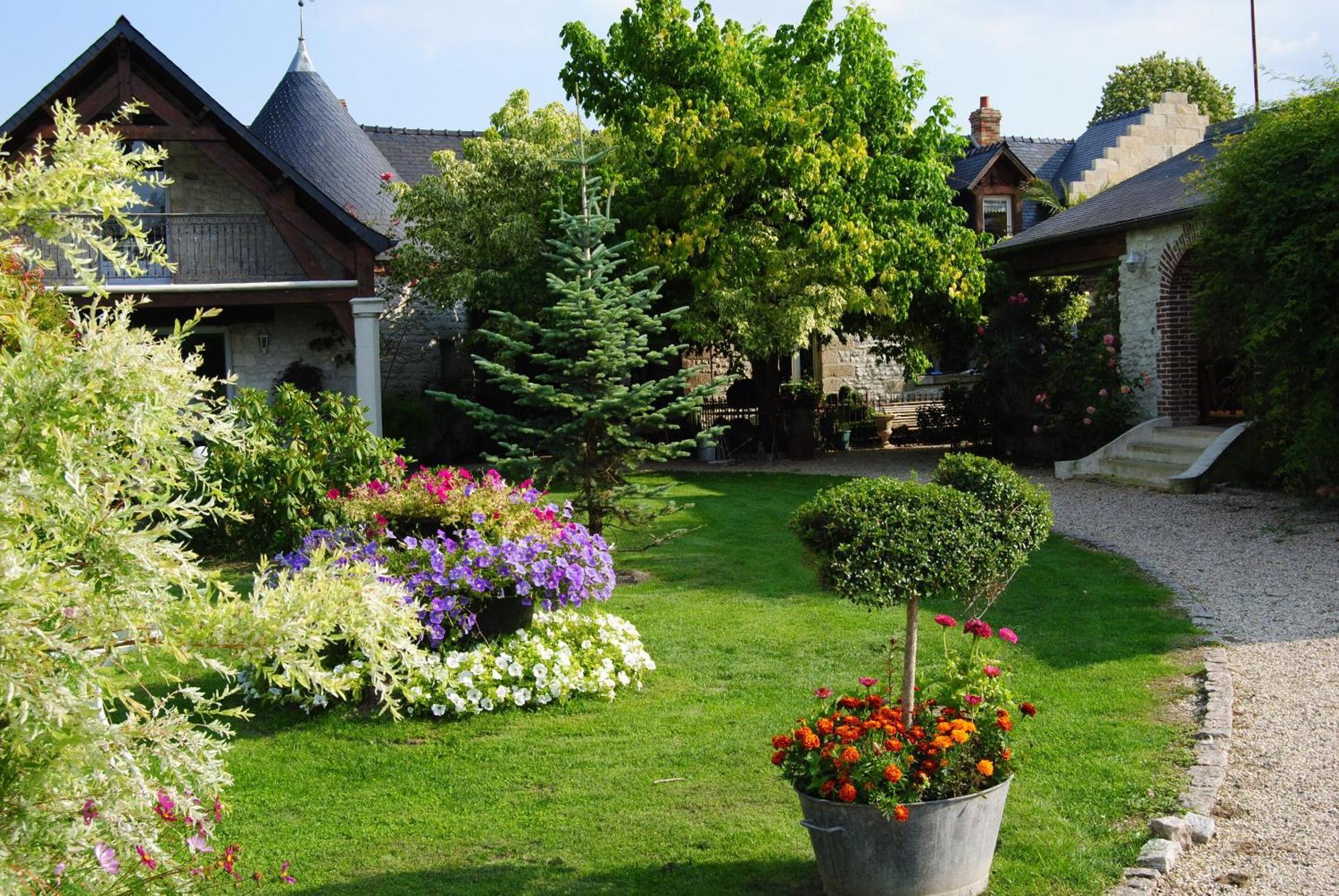 Les Insolites Du Grand Logis Marchais  Exterior photo