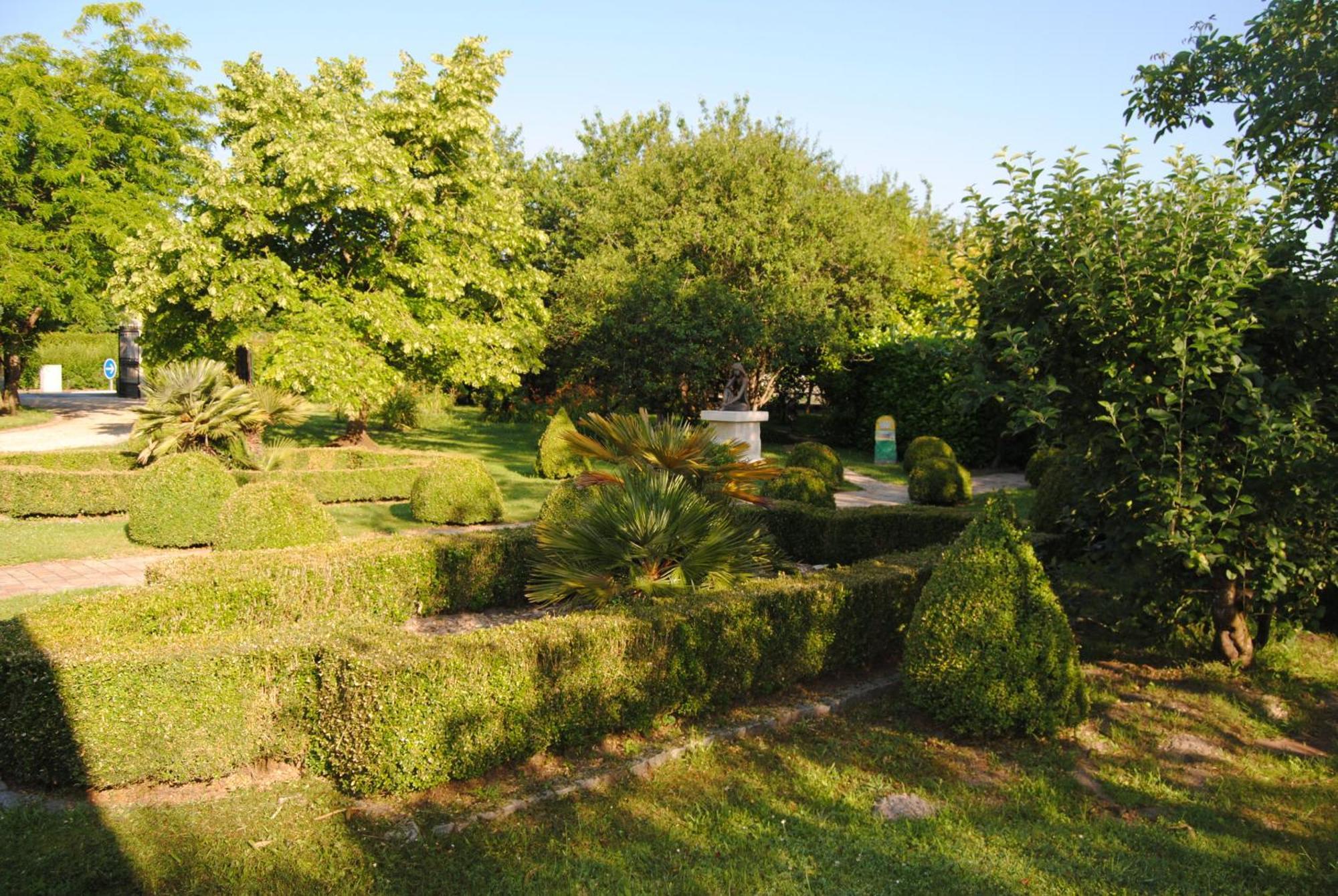 Les Insolites Du Grand Logis Marchais  Room photo